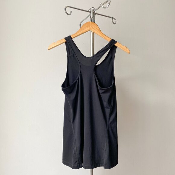 🌿Medium Black Racerback Fitted Tank by Nike - Picture 2 of 5